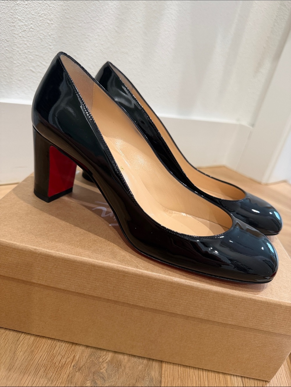 Christian Louboutin Cadrilla 70 Black Patent Leather Round-Toe Pumps w Red Sole